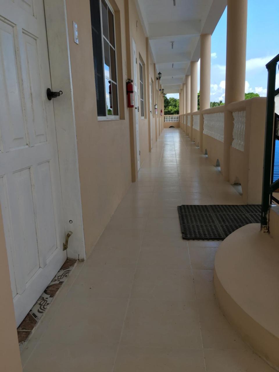 Sarteneja Inn Esterno foto
